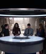 Supergirl3x22_0169.jpg