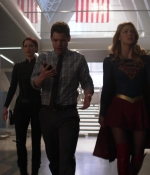 Supergirl3x22_0212.jpg
